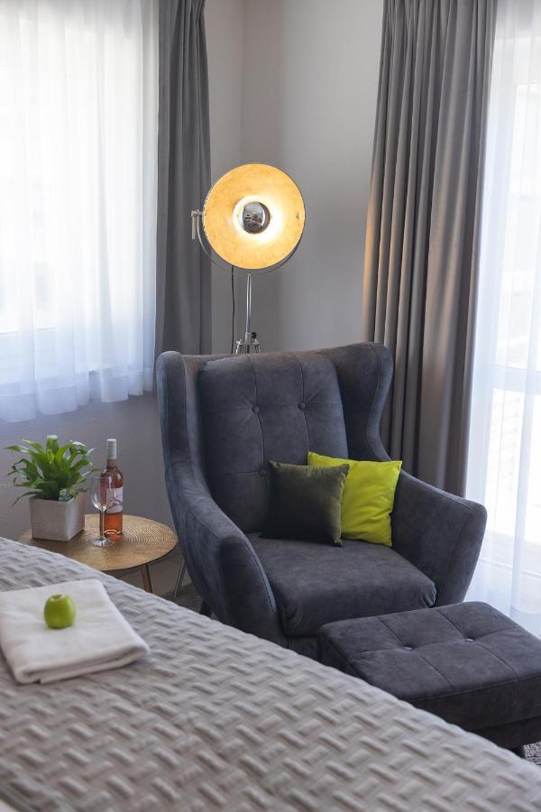 Comfort Apartment A a Kitchenette balcony or terrace